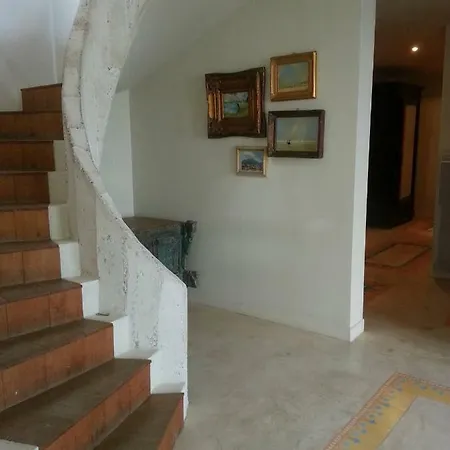 Luxurious Overlooking The Sea 로퀴에브륀캡마르탱