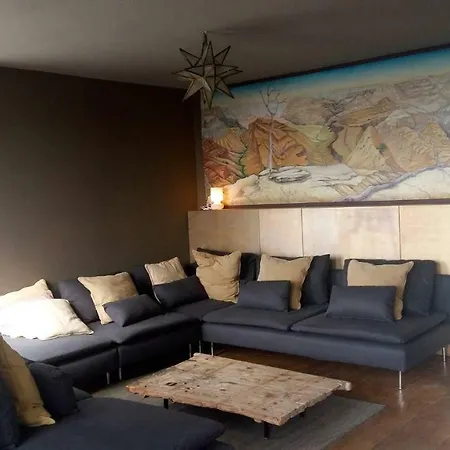 펜션 Luxurious Overlooking The Sea 로퀴에브륀캡마르탱