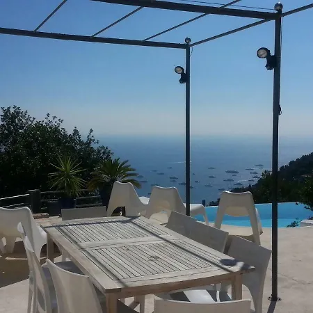 Luxurious Overlooking The Sea
